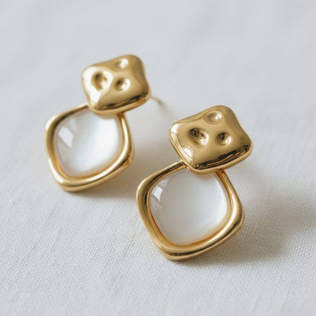Rhombus Shell Stud Earrings