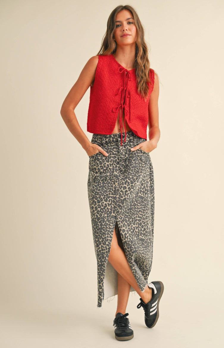 Apple Tie Front Top