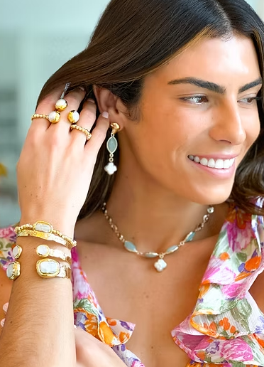 Mist Medium Cuff - Pearl