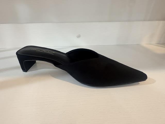 Barrier Kitten Heel - Black