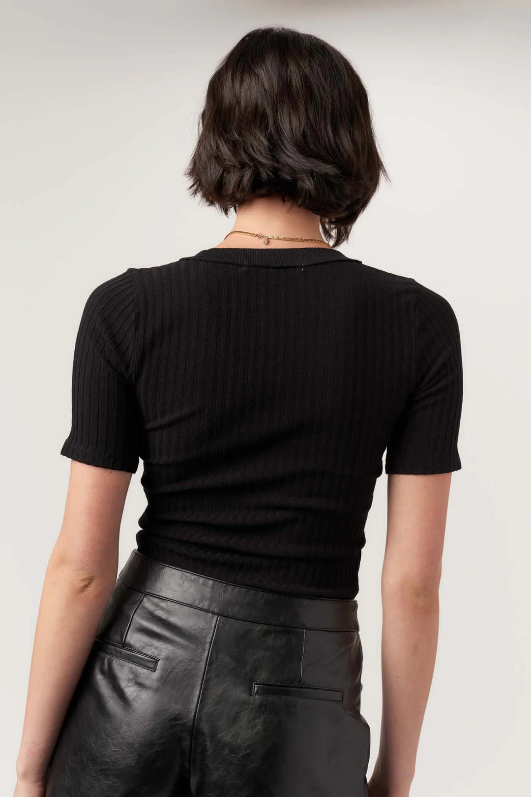 Brooks Elbow Sleeve V Neck Tee