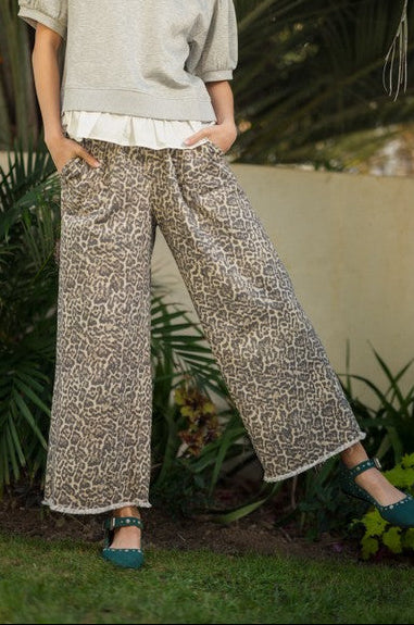 Wild One Elastic Waist Pant