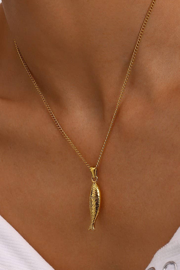 Here Fishy Necklace