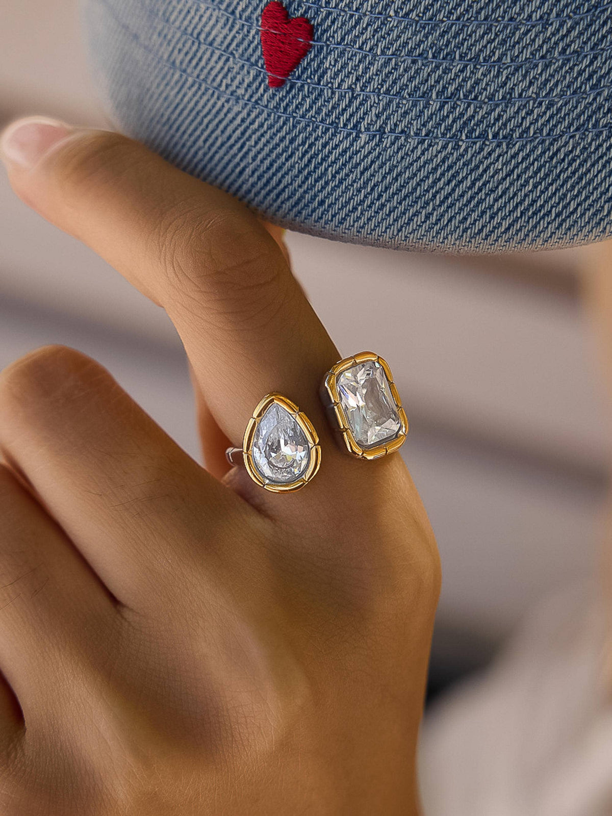 Serréa 18K Gold Adjustable Ring