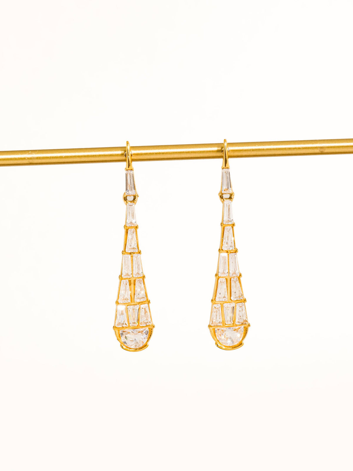 Ronze 18K Gold Non-Tarnish Serpent Earrings:
