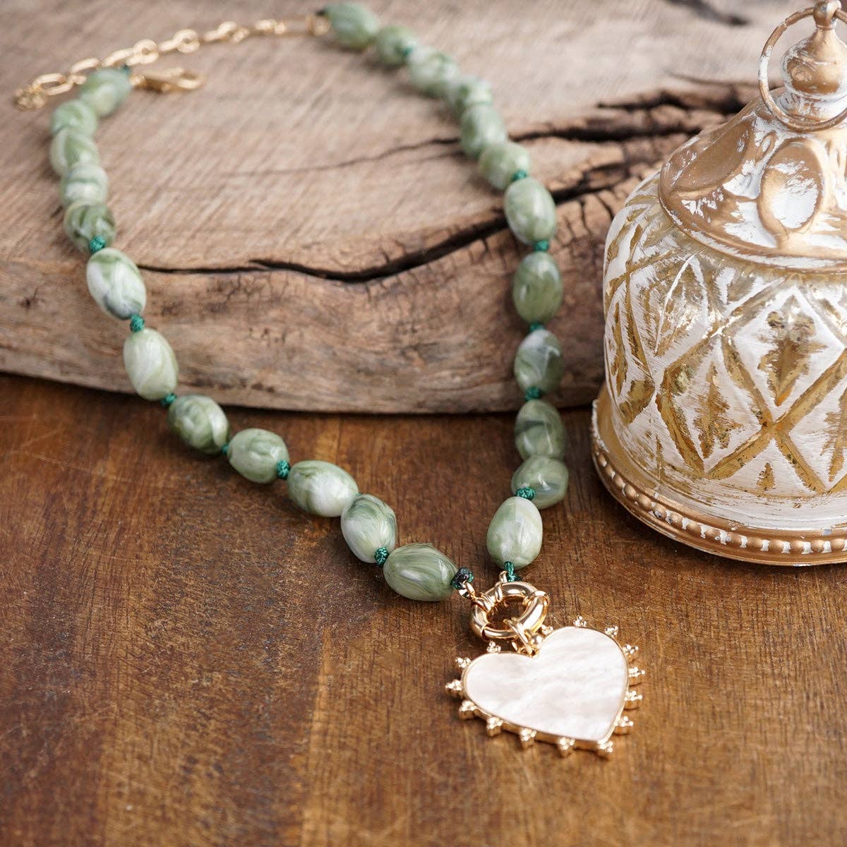 Amour Knot Necklace - 2 Colors