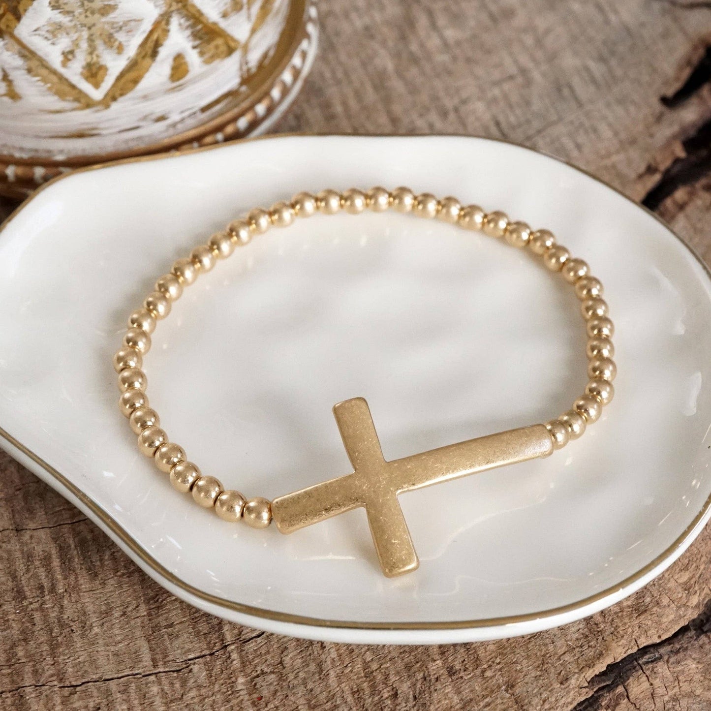 Minimal Cross Stretch Bracelet