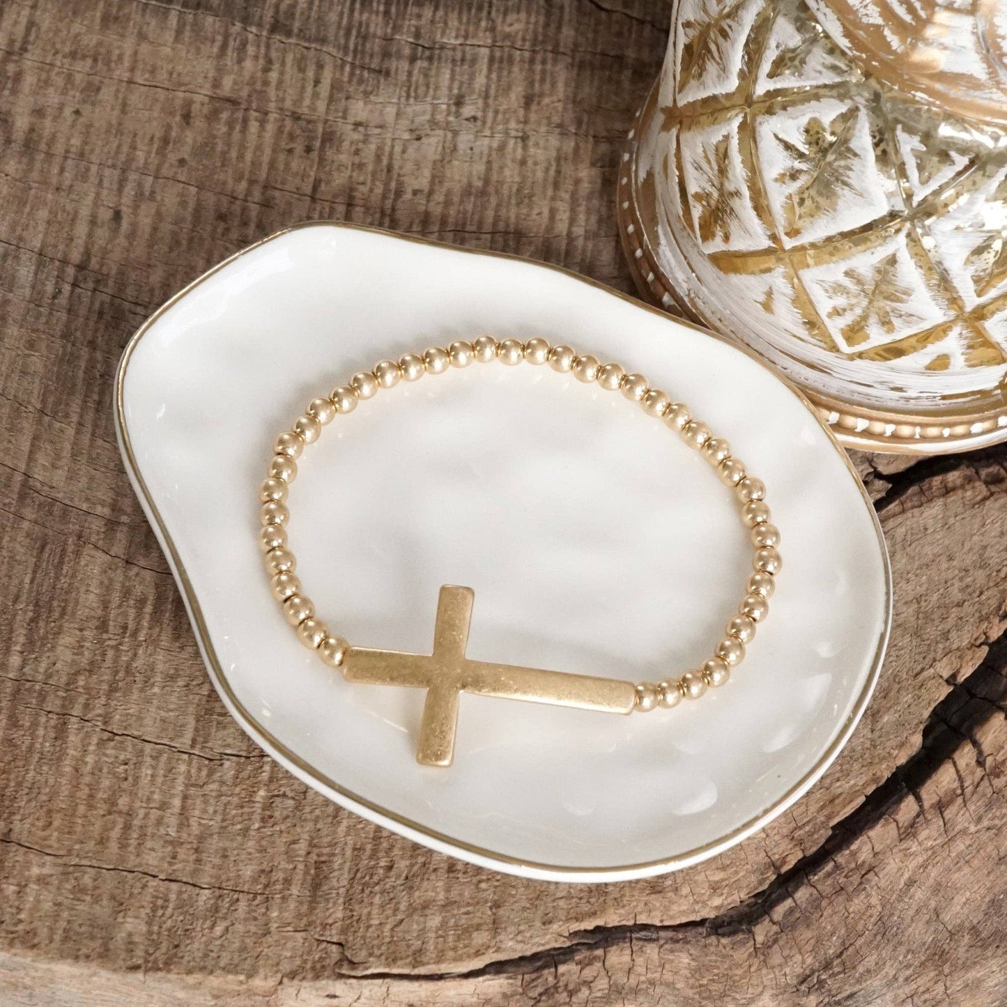 Minimal Cross Stretch Bracelet