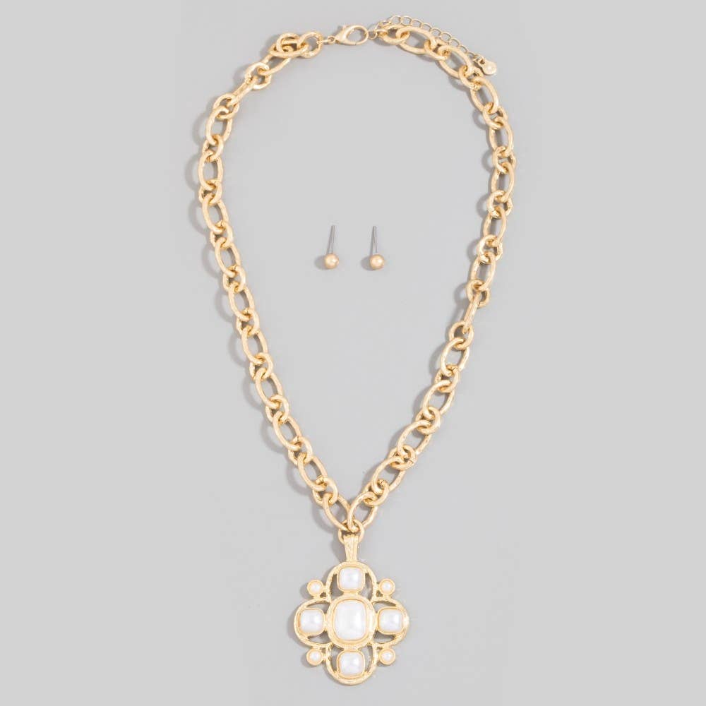 Chain Link Clover Stone Statement Necklace