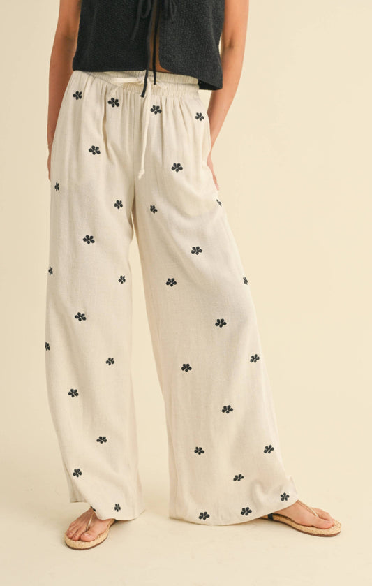 Lucky Embroidery Linen Pant