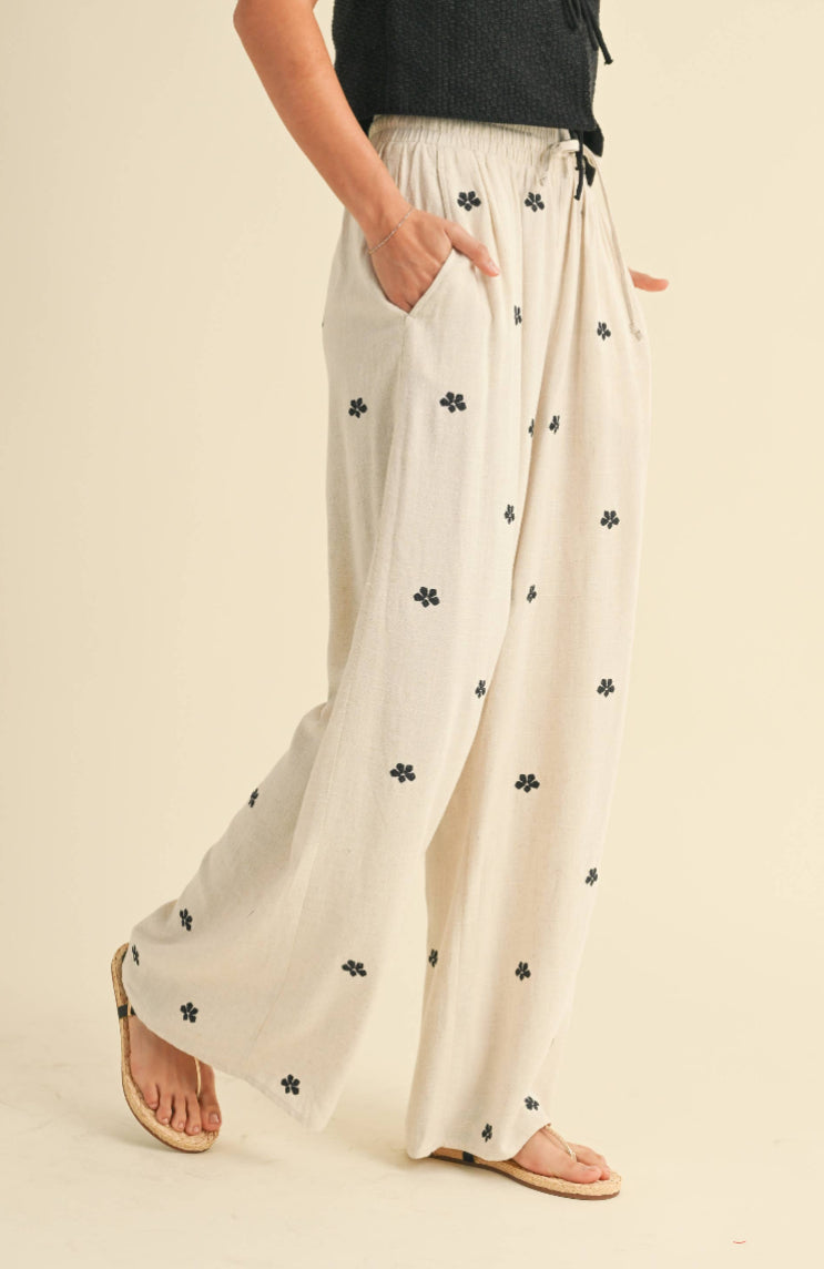 Lucky Embroidery Linen Pant