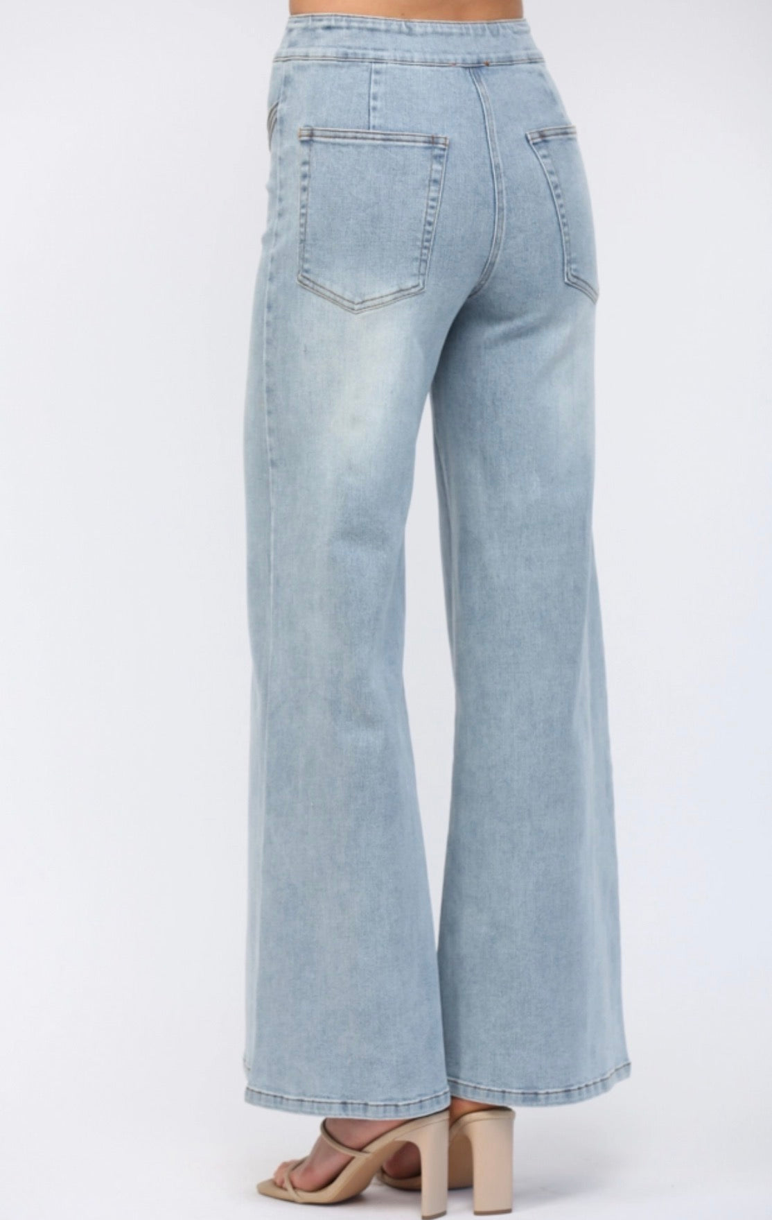 Line Up Jean