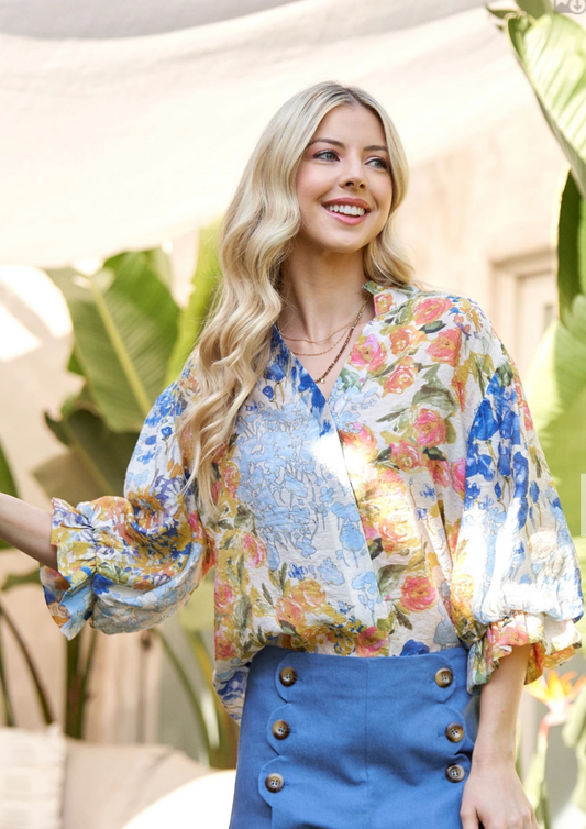 Stand In Blouse