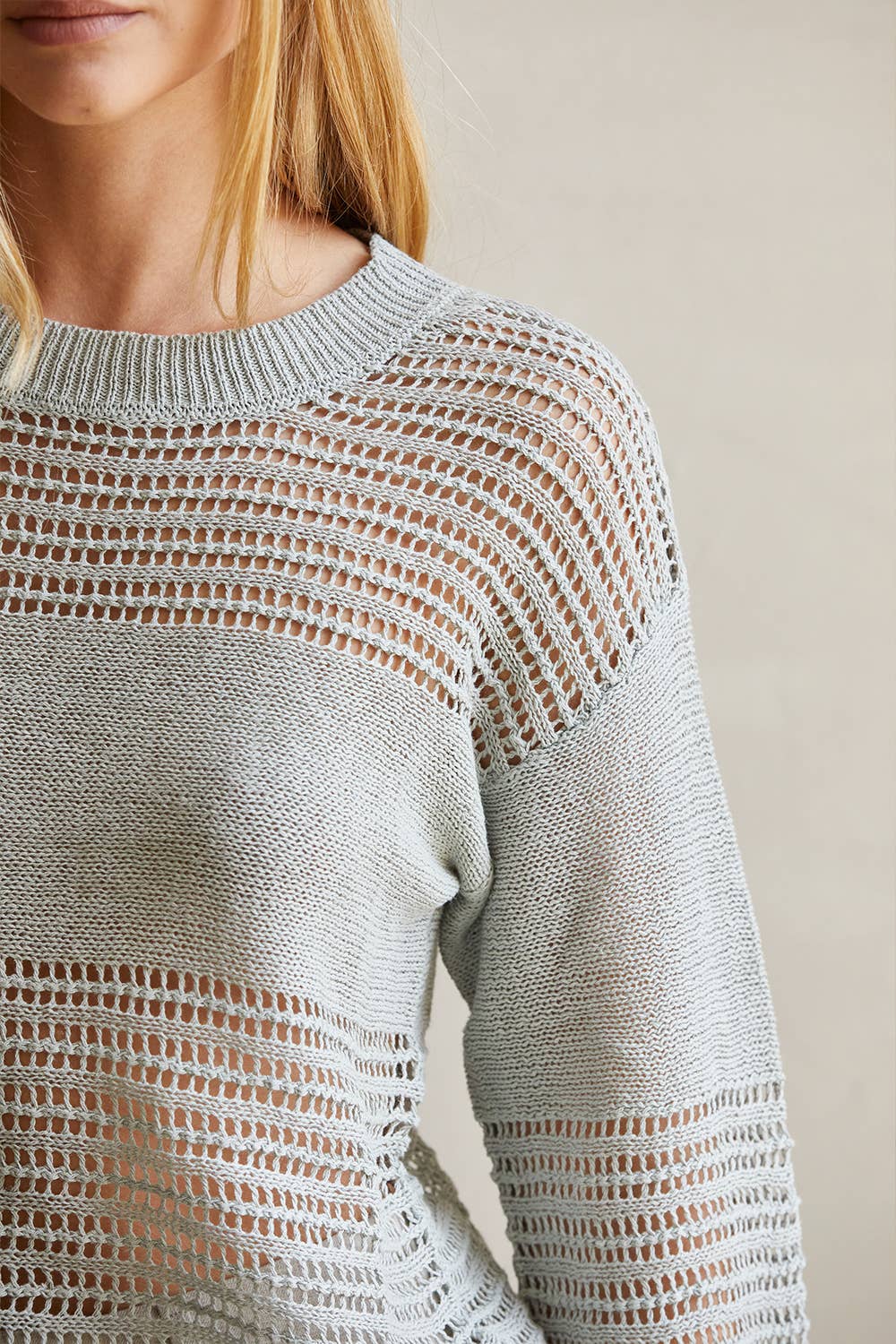 Donna Mix Media Pullover - 2 Colors