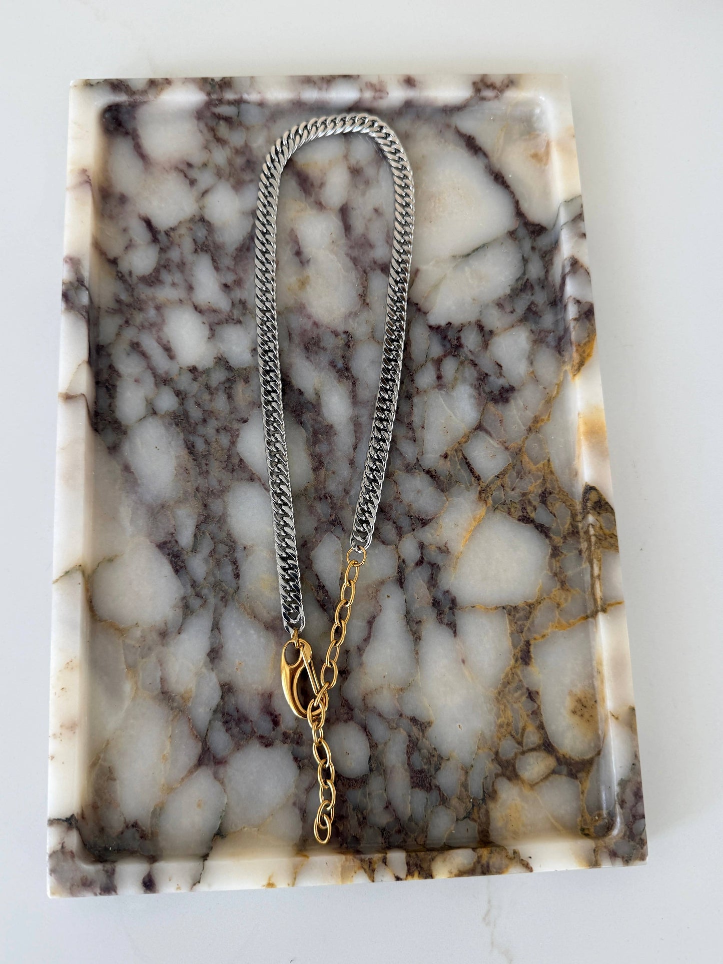 BROOKE NECKLACE