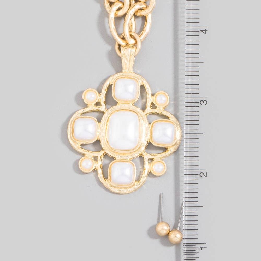 Chain Link Clover Stone Statement Necklace